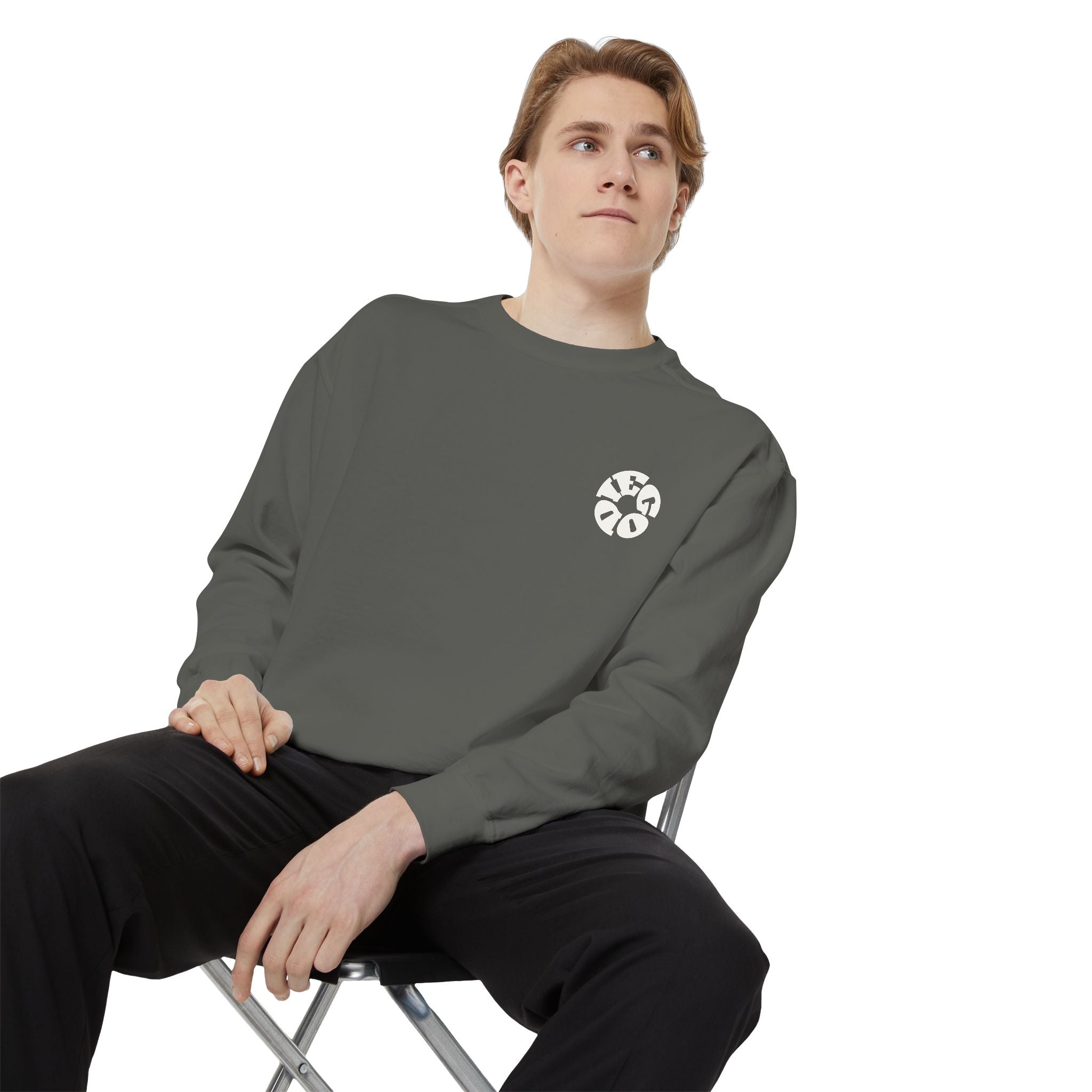 DIEGO - Unisex Garment-Dyed Sweatshirt